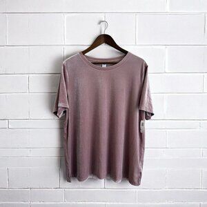 Old Navy Women’s Relaxed Velvet Tee Muted Rose Fairy Pastel Goth NWT